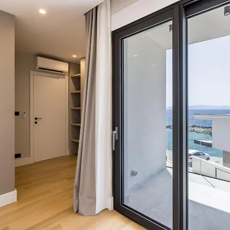 Villa Luxury Villa Luce By Interhome Pijavicino