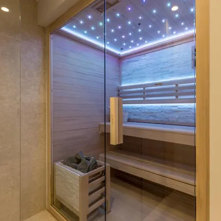 فيلة Villa Luxury Villa Luce By Interhome *